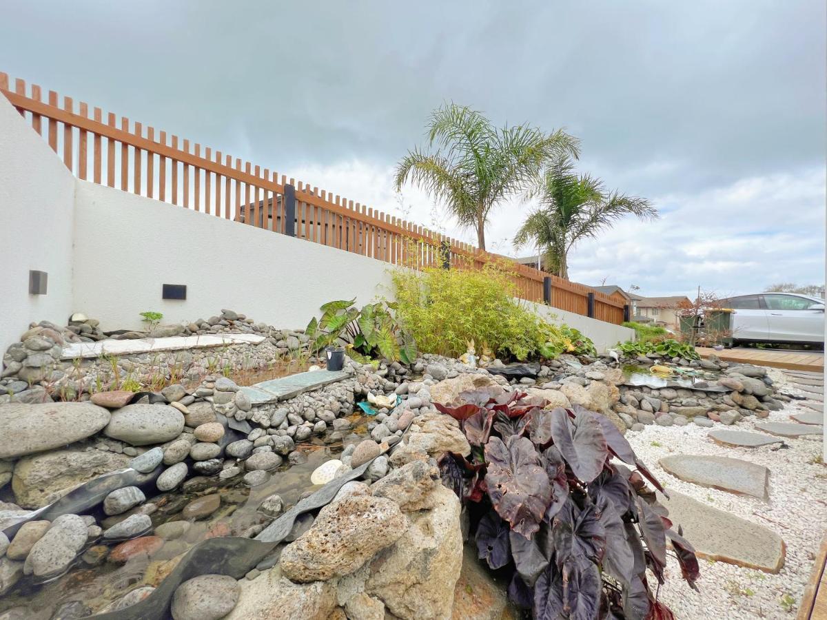 فيلا أوكلاندفي Elegant Beach House In Long Bay المظهر الخارجي الصورة